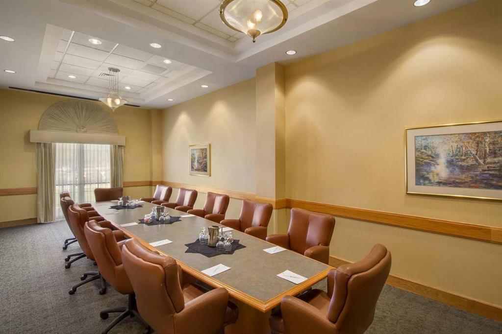 Embassy Suites Greenville Golf Resort & Conference Center Instalações foto